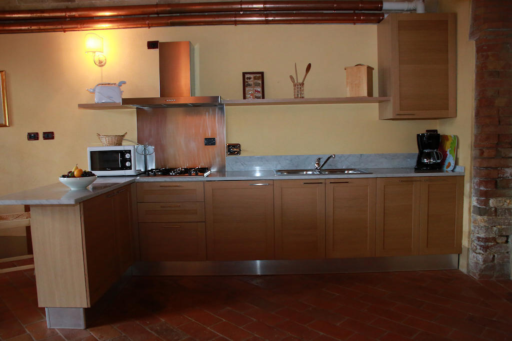 Relais Poggio Al Vento Guest House Pomarance Room photo