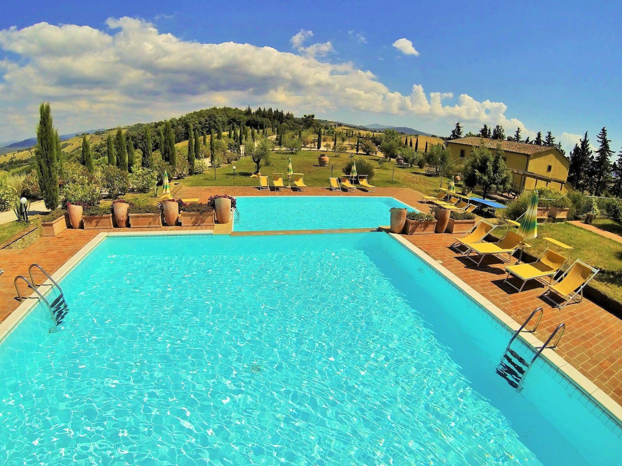 Relais Poggio Al Vento Guest House Pomarance Exterior photo