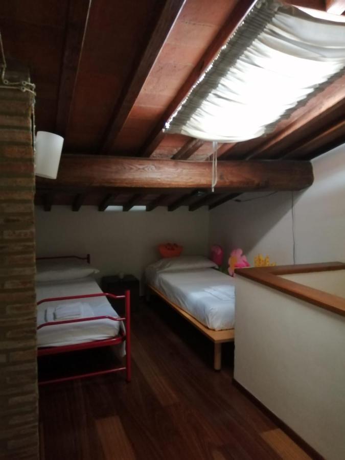 Relais Poggio Al Vento Guest House Pomarance Exterior photo